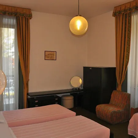 Liberty Hotel Male